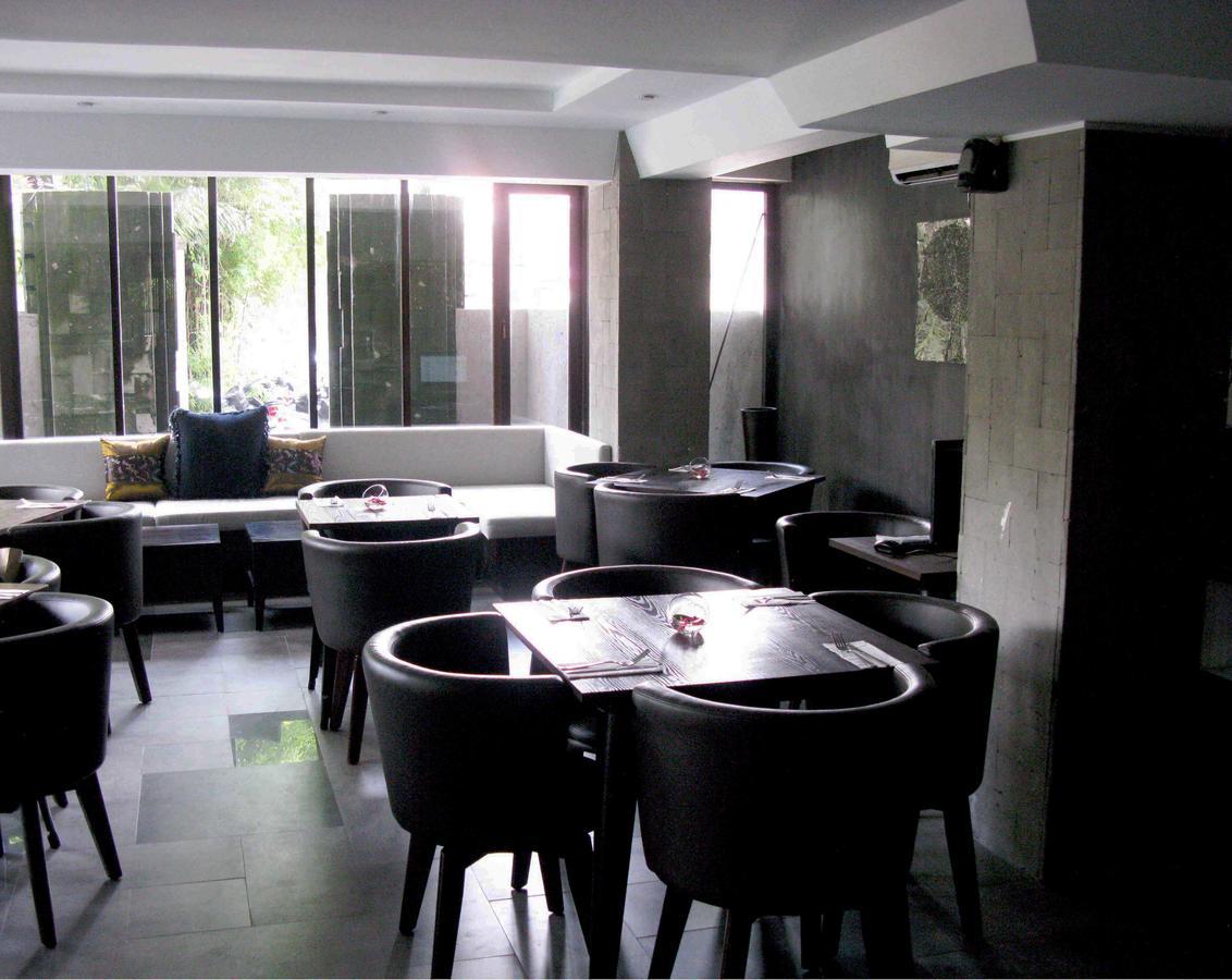 Anshel Hotel Seminyak Экстерьер фото